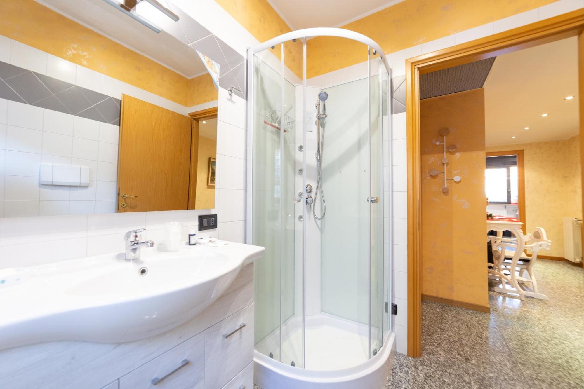 Melannie'S Apartment Bergamo Ngoại thất bức ảnh